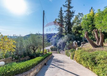 Vista delle montagne - Casa indipendente Via Modica Ragusa
 
18, Modica - foto 14