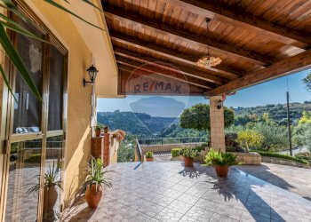 Terrazza - Casa indipendente Via Modica Ragusa
 
18, Modica - foto 17