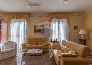 Soggiorno - Casa indipendente Via Modica Ragusa
 
18, Modica - foto 18