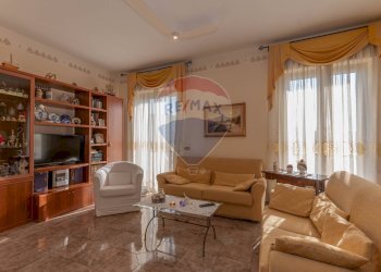 Soggiorno - Casa indipendente Via Modica Ragusa
 
18, Modica - foto 22