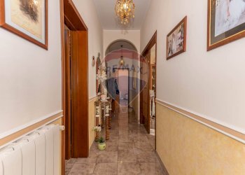 Hall / corridoio - Casa indipendente Via Modica Ragusa
 
18, Modica - foto 23