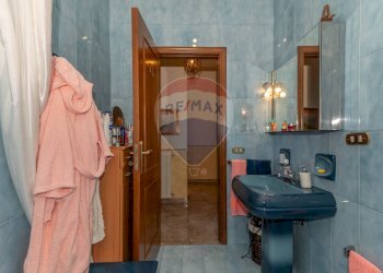 Bagno - Casa indipendente Via Modica Ragusa
 
18, Modica - foto 26