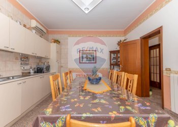 Sala da pranzo - Casa indipendente Via Modica Ragusa
 
18, Modica - foto 32