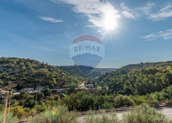 Vista delle montagne - Casa indipendente Via Modica Ragusa
 
18, Modica - foto 34