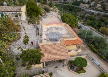 Casa all\'aperto - Casa indipendente Via Modica Ragusa
 
18, Modica - foto 52