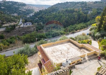 Vista delle montagne - Casa indipendente Via Modica Ragusa
 
18, Modica - foto 65