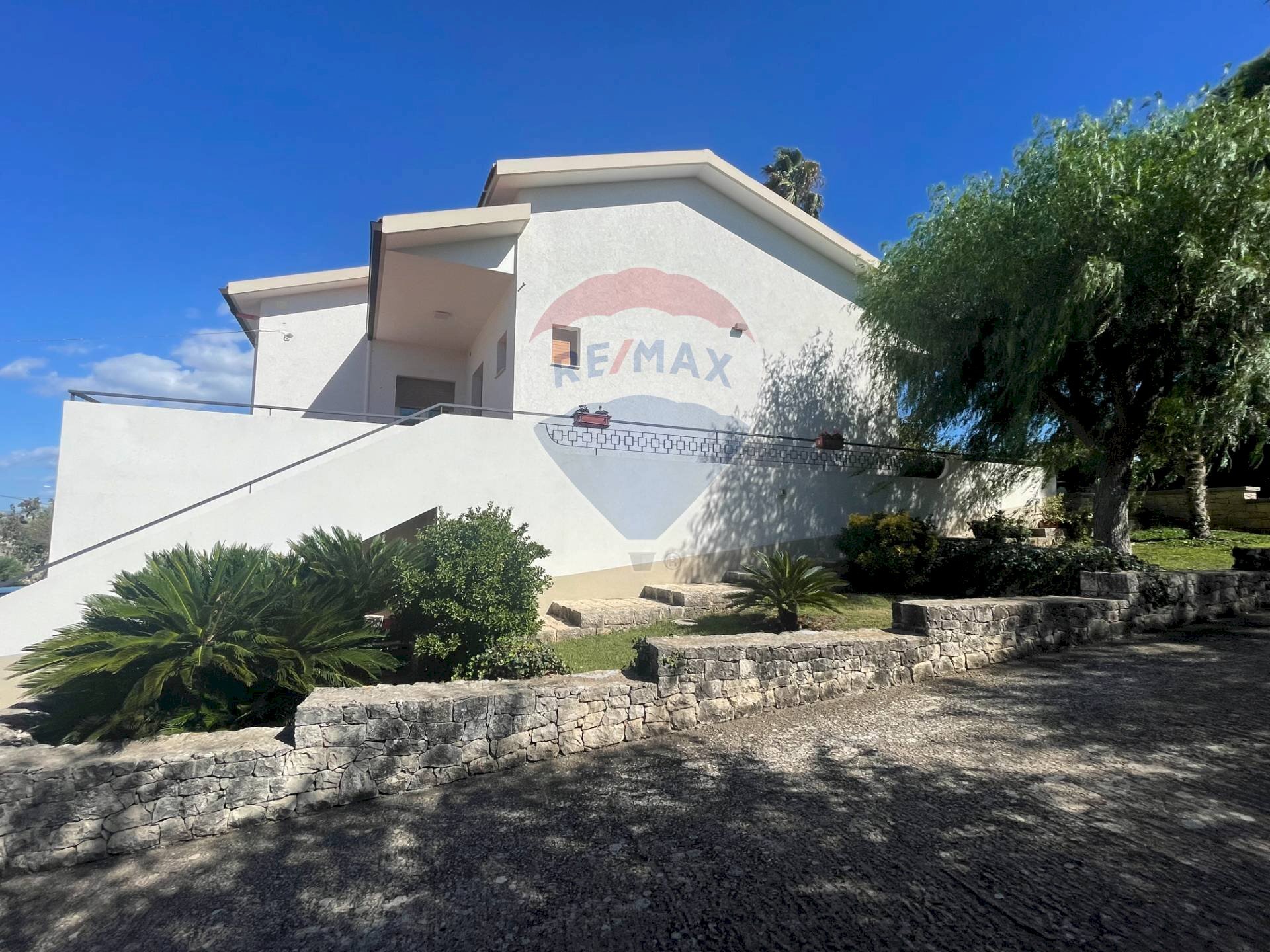 Casa all\'aperto - Villa VIA PIETRE NERE  CAVA ISPICA
 
98, Modica - foto 3