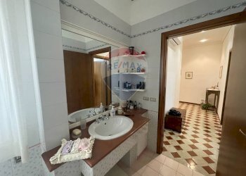 Bagno - Villa VIA PIETRE NERE  CAVA ISPICA
 
98, Modica - foto 14