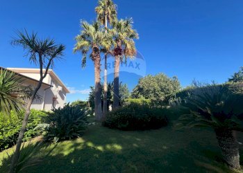 Giardino - Villa VIA PIETRE NERE  CAVA ISPICA
 
98, Modica - foto 29