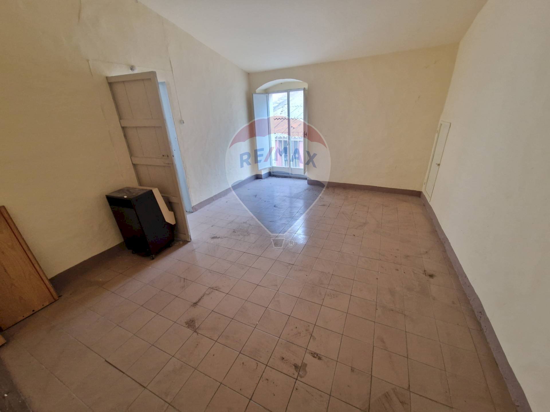 Stanza vuota - Casa indipendente Via Gioacchino Rossini
 
2-6, Ragusa - foto 2