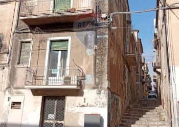 Edificio all\'aperto - Casa indipendente Via Gioacchino Rossini
 
2-6, Ragusa - foto 6