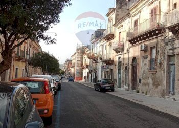 Edificio all\'aperto - Casa indipendente Via Gioacchino Rossini
 
2-6, Ragusa - foto 8