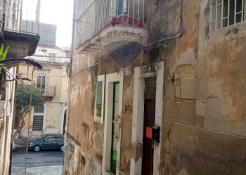 Edificio all\'aperto - Casa indipendente Via Gioacchino Rossini
 
2-6, Ragusa - foto 4