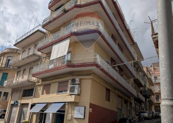Edificio all\'aperto - Appartamento via giuseppe de felice
 
19, Ragusa - foto 1