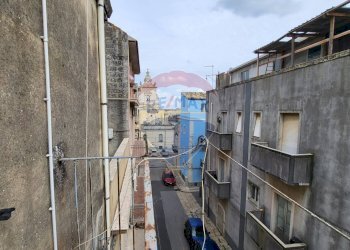 Edificio all\'aperto - Casa indipendente Via Solferino
 
7-9, Ragusa - foto 10