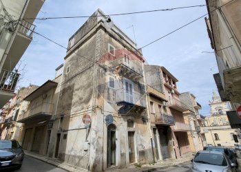 Edificio all\'aperto - Casa indipendente Via Solferino
 
7-9, Ragusa - foto 2