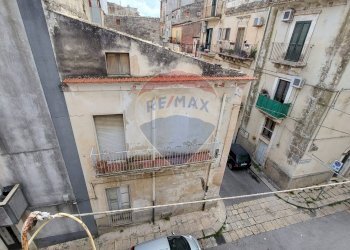 Edificio all\'aperto - Casa indipendente Via Solferino
 
7-9, Ragusa - foto 28