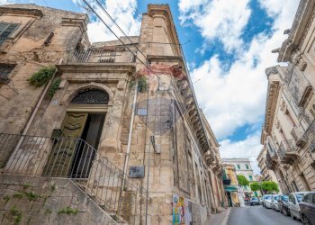 Edificio all\'aperto - Appartamento Via Celso
 
2, Modica - foto 1