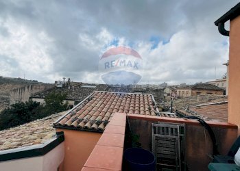 Edificio all\'aperto - Casa indipendente Via Emanuele Filiberto
 
27, Licodia Eubea - foto 6