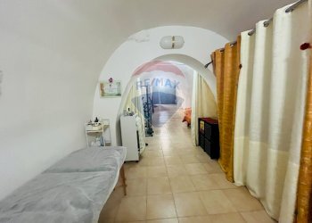 Hall / corridoio - Casa indipendente Via Emanuele Filiberto
 
27, Licodia Eubea - foto 29