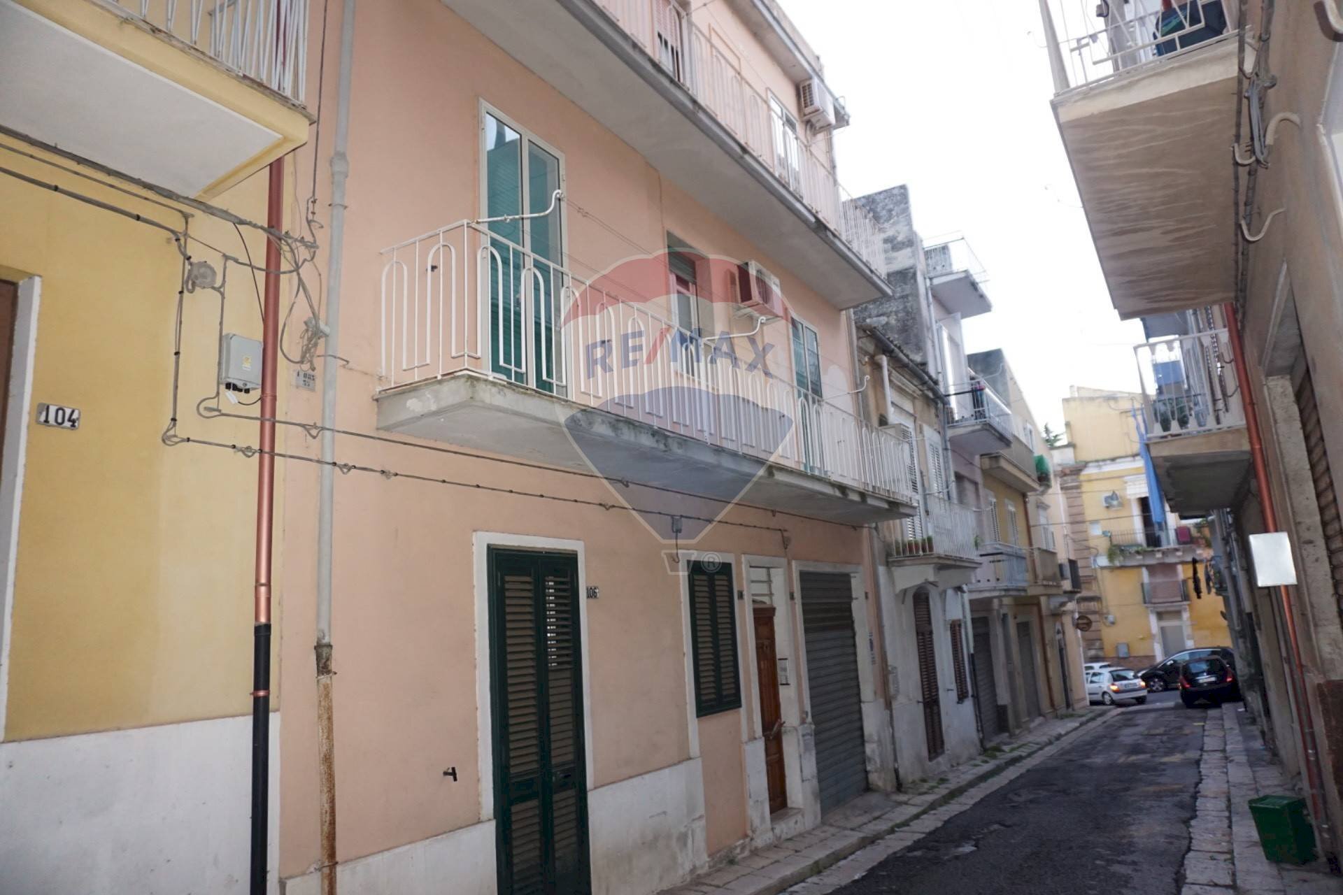 Edificio all\'aperto - Casa indipendente VIA CARMELO MOLTISANTI
 
110, Ragusa - foto 1