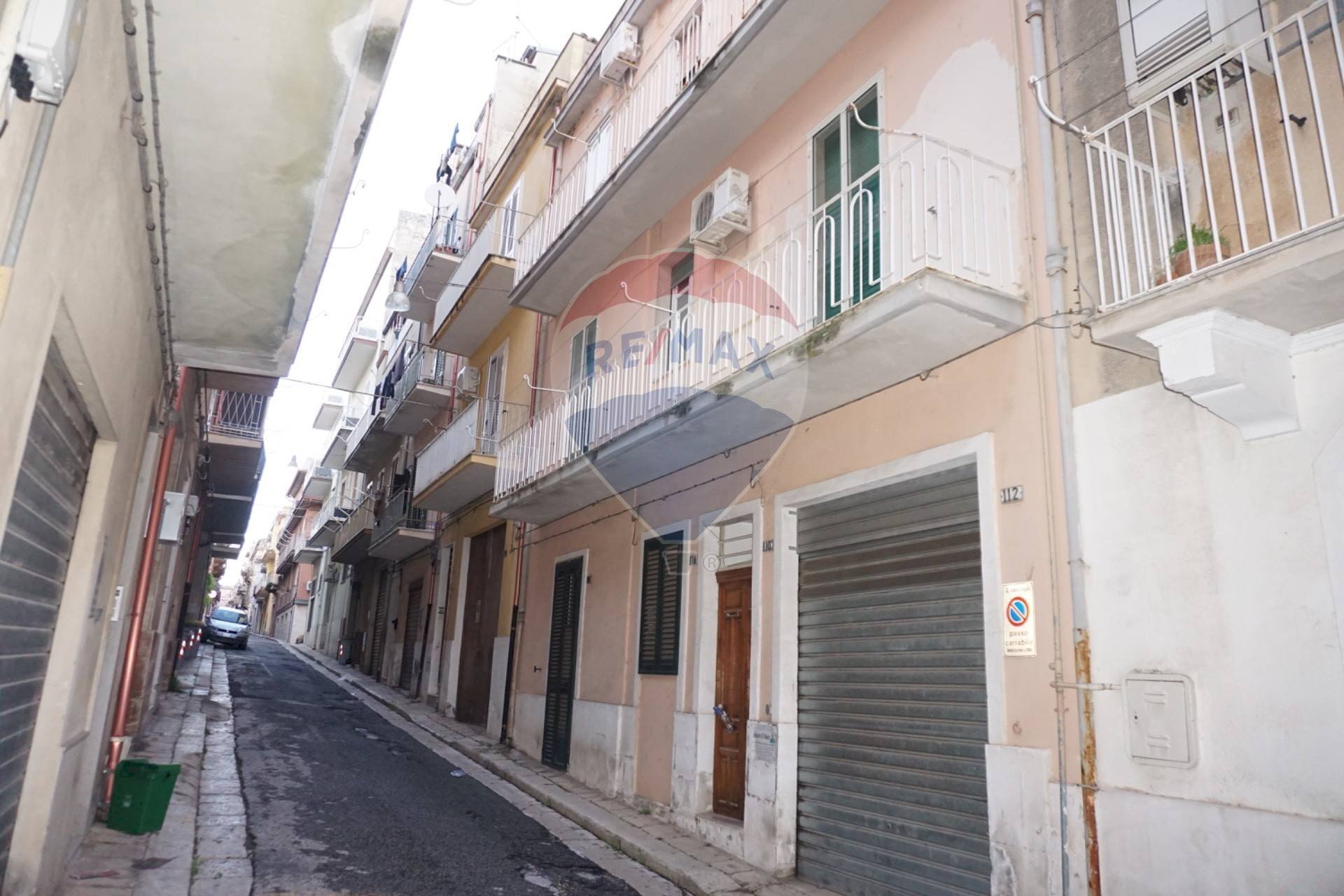 Edificio all\'aperto - Casa indipendente VIA CARMELO MOLTISANTI
 
110, Ragusa - foto 2