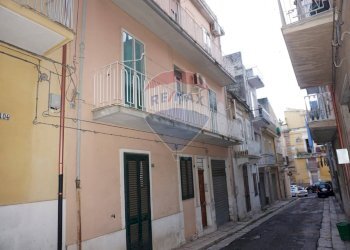 Edificio all\'aperto - Casa indipendente VIA CARMELO MOLTISANTI
 
110, Ragusa - foto 1