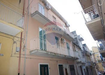 Edificio all\'aperto - Casa indipendente VIA CARMELO MOLTISANTI
 
110, Ragusa - foto 3