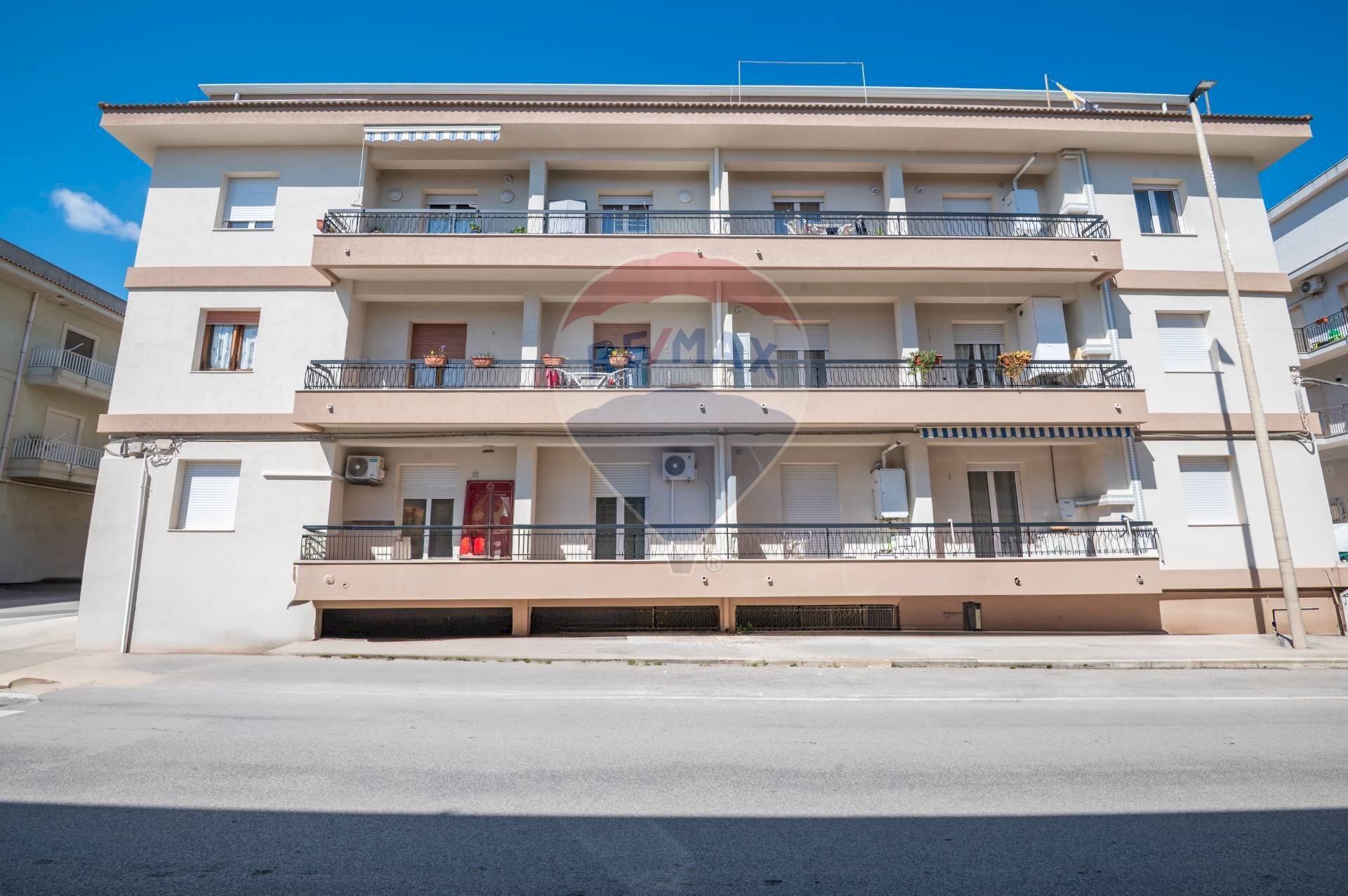 Edificio all\'aperto - Appartamento via Torino
 
92, Pozzallo - foto 2