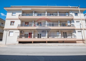 Edificio all\'aperto - Appartamento via Torino
 
92, Pozzallo - foto 2