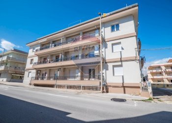 Edificio all\'aperto - Appartamento via Torino
 
92, Pozzallo - foto 3