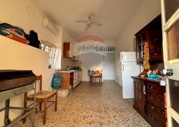 Sala da pranzo - Villa C/da Colombo
 
2, Chiaramonte Gulfi - foto 12