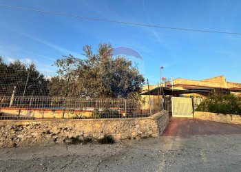 Casa all\'aperto - Villa C/da Colombo
 
2, Chiaramonte Gulfi - foto 35