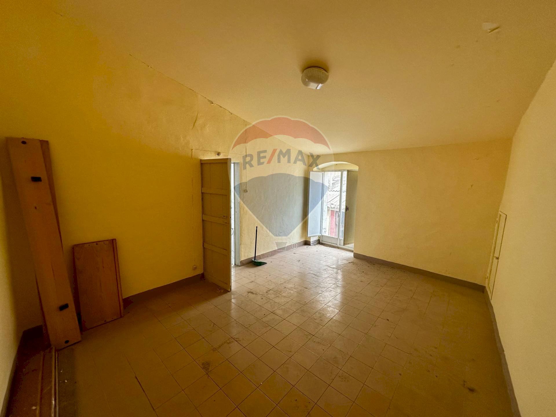 Stanza vuota - Semi-detached house Via Gioacchino Rossini
 
4, Ragusa - photo 1