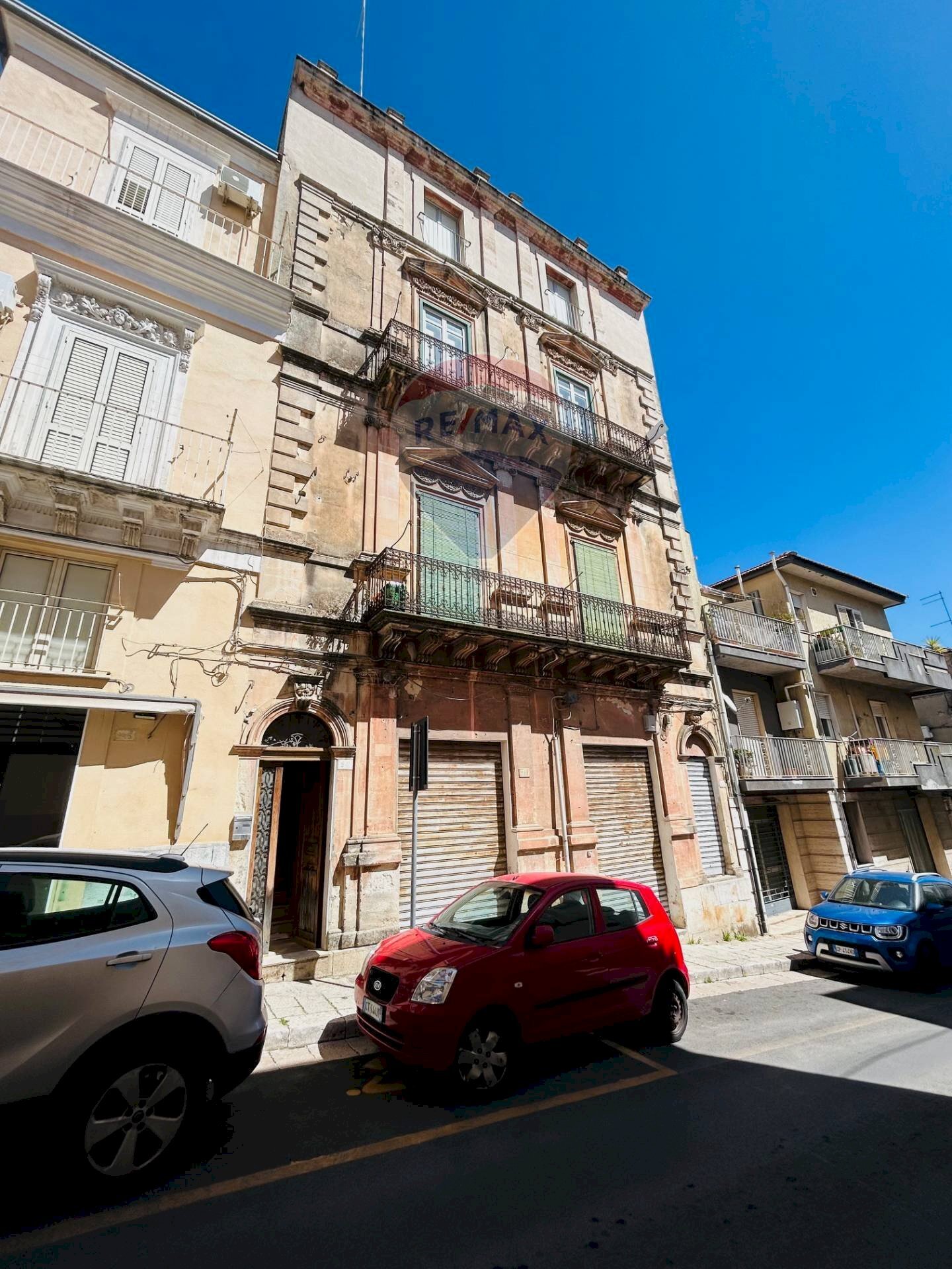 Edificio all\'aperto - Casa indipendente corso vittorio veneto
 
237/241, Ragusa - foto 1