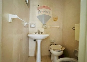 Bagno - Casa indipendente corso vittorio veneto
 
237/241, Ragusa - foto 29