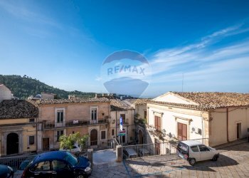 Edificio all\'aperto - Casa indipendente Via San Francesco
 
2, Chiaramonte Gulfi - foto 14