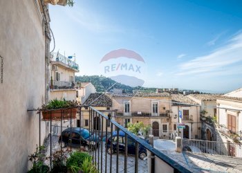 Balcone - Casa indipendente Via San Francesco
 
2, Chiaramonte Gulfi - foto 15