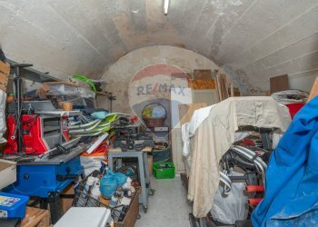 Dispensa di stoccaggio - Casa indipendente Via San Francesco
 
2, Chiaramonte Gulfi - foto 20