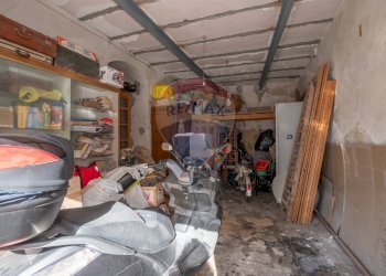 Dispensa di stoccaggio - Casa indipendente Via San Francesco
 
2, Chiaramonte Gulfi - foto 31