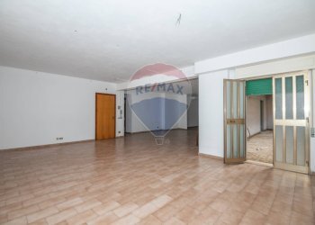 Stanza vuota - Locale Commerciale Via Serafino Amabile Guastella
6, Ragusa - foto 3