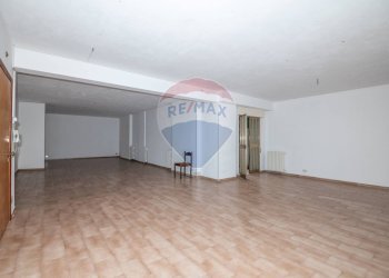 Stanza vuota - Locale Commerciale Via Serafino Amabile Guastella
6, Ragusa - foto 10