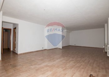 Stanza vuota - Locale Commerciale Via Serafino Amabile Guastella
6, Ragusa - foto 11