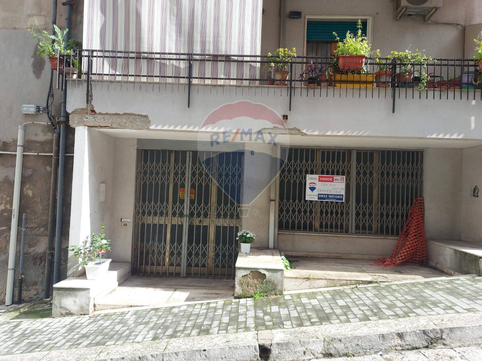 Edificio all\'aperto - Locale Commerciale Via Serafino Amabile Guastella
4, Ragusa - foto 3