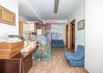 Soggiorno - Locale Commerciale Via Serafino Amabile Guastella
4, Ragusa - foto 5