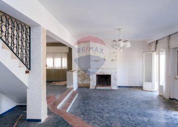 Soggiorno - Villa via Livorno
 
4, Ragusa - foto 27