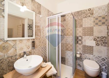 Bagno - Quadrilocale via arcidiacono distefano
 
1, Ragusa - foto 13