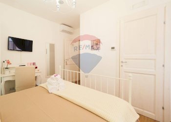 Camera / camera da letto - Quadrilocale via arcidiacono distefano
 
1, Ragusa - foto 25