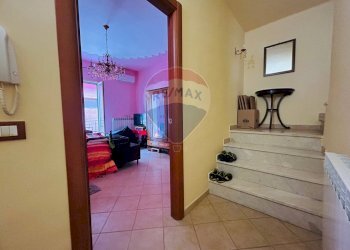 Hall / corridoio - Casa indipendente VIA MERCADANTE
 
73, Ragusa - foto 19