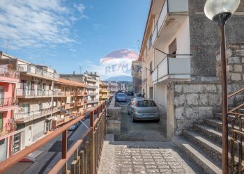 Edificio all\'aperto - Appartamento Corso J.F.Kennedy
 
65, Chiaramonte Gulfi - foto 17